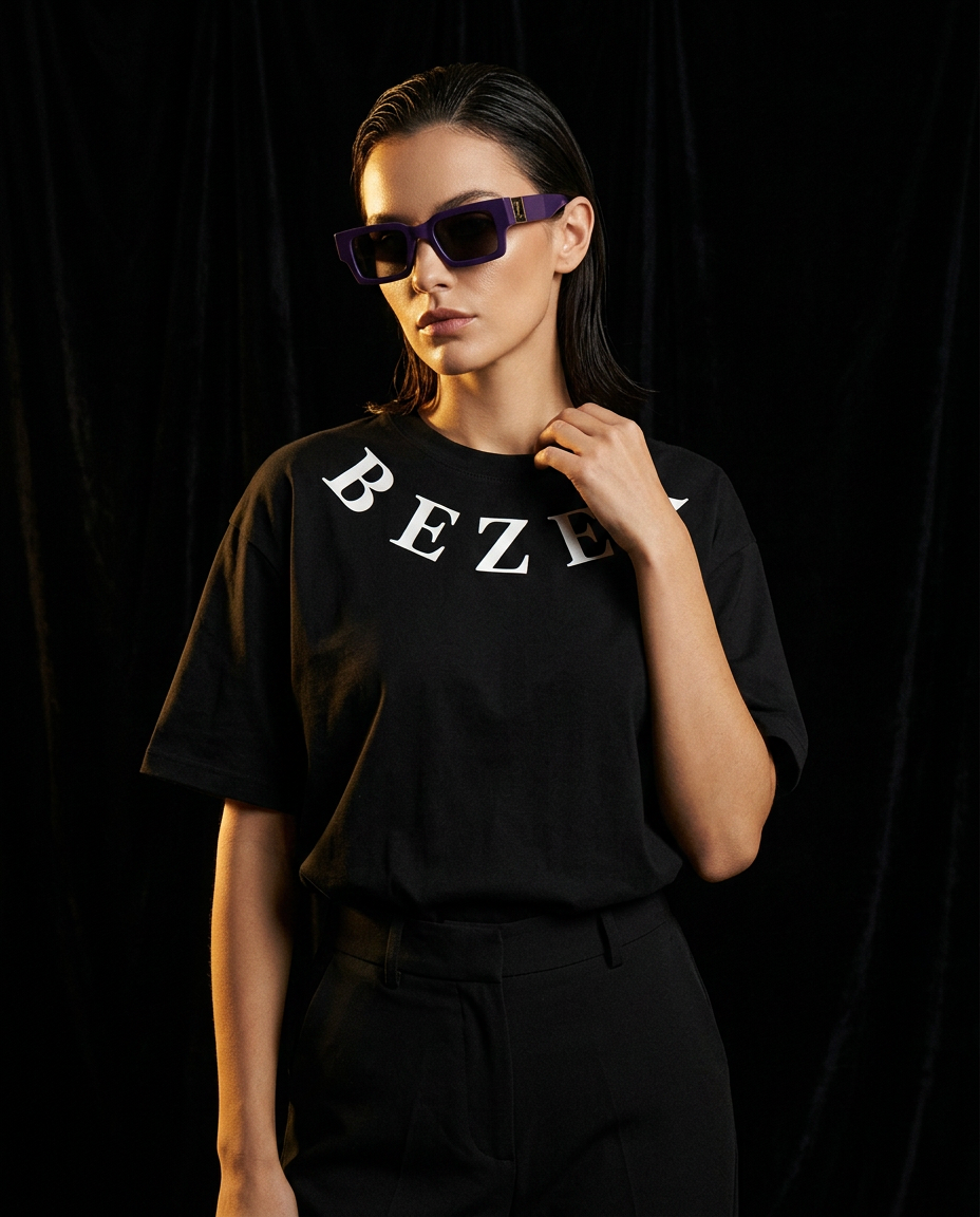 Bezer logo T-shirt con Arya sunglasses